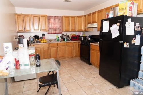 66 3 St, Paterson NJ 07522-1845 exterior