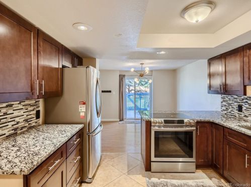 3014 Macon Cir, Aurora CO 80014-3092 exterior