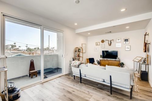 4211 Utah St, San Diego, CA 92104-1803