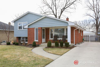 808 Swain Ave, Elmhurst, IL 60126-4735