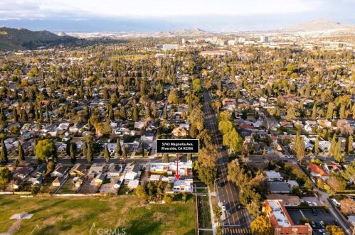 5743 Magnolia Ave, Riverside CA  92506-1824 exterior