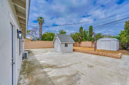 8505 Via Norte Dr, Riverside CA  92503-7822 exterior