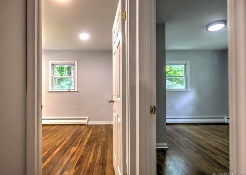 34 Brookwood Ln, Huntington CT  06484-2051 exterior