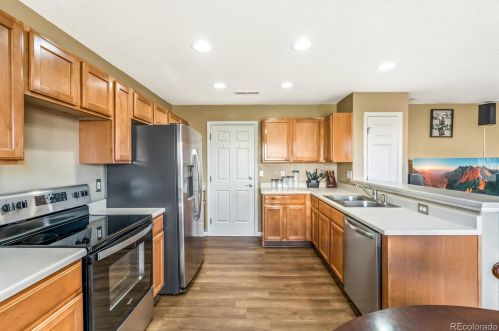 897 Willow Dr, Denver CO  80603-7762 exterior