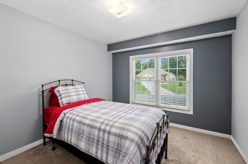 110 Eagle Glen Dr, Holly Springs GA  30189-6915 exterior