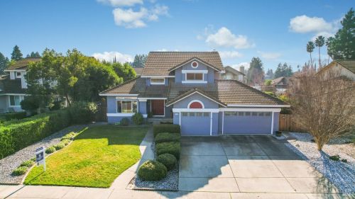 372 Stonewood Dr, Vacaville, CA 95687-4304