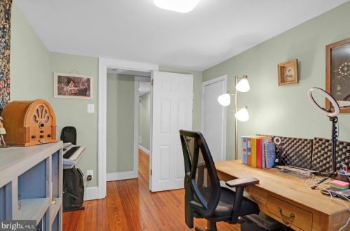 525 Park Blvd, Haddonfield NJ  08033-2938 exterior