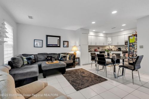 181 Old Orch Ln, Tinton Falls NJ 07712-2570 exterior