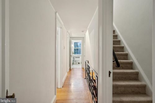 426 Durham St, Philadelphia PA  19119-1222 exterior