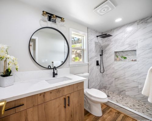 1232 Kalaniiki St, Honolulu HI  96821-1213 exterior