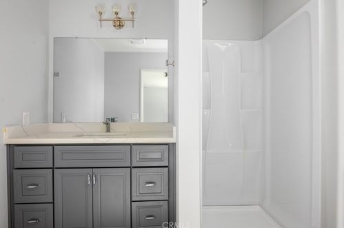 1052 7th St, Upland CA  91786-6877 exterior