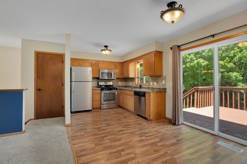 310 Iris Ln, Otsego, MN 55376-9585