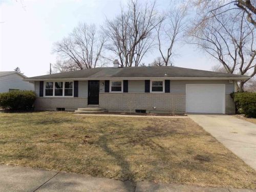 2417 Chippewa Dr, Elkhart IN  46517-1940 exterior