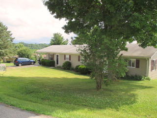 129 Lynnside Dr, Thomas Bridge, VA 24354-9600