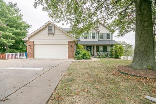11304 Taylor Oaks Ct, Hazelwood, MO 63044-3343