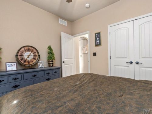 1117 Meadowmoor Dr, Pueblo CO  81007-2020 exterior