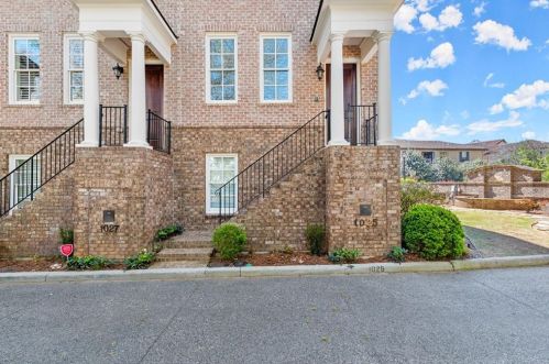 1025 Club Ct, Atlanta GA  30319-7400 exterior
