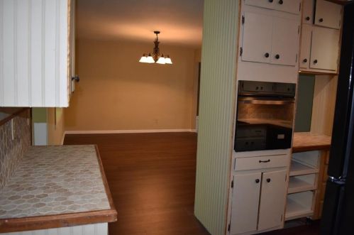 3906 Live Oak Dr, Atlanta GA  30340-2512 exterior