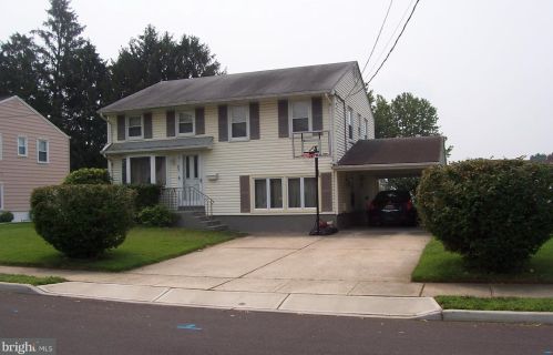 21 Magnolia Ln, Trenton, NJ 08610-2314