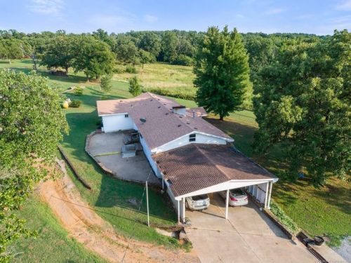 18005 4185 Rd, Claremore, OK 74017-5379