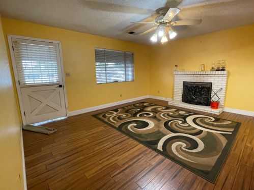 998 Terrace Dr, Valley Home, CA 95361-2727