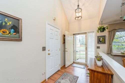 366 Bristol Ln, Barrington Hills, IL 60021