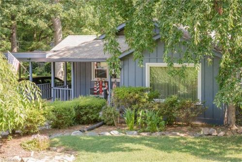 1122 Park Dr, Asheboro, NC 27205-4376