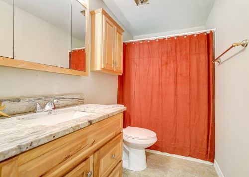 496 Bessinger Dr, Cincinnati OH 45240 exterior