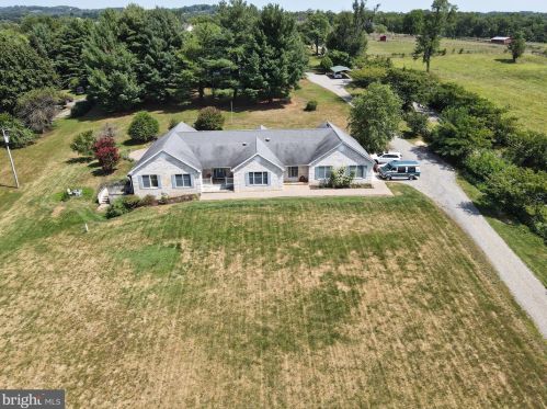 35098 Snickersville Tpke, Round Hill, VA 20141-2028