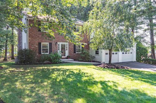 6 Shadwell Rd, Nashua, NH 03062-2526