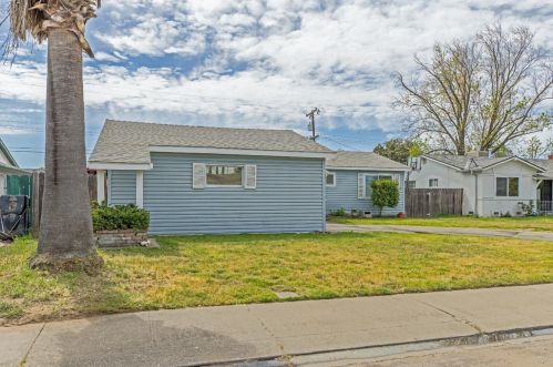 1130 Vernal St, Manteca, CA 95337-5227