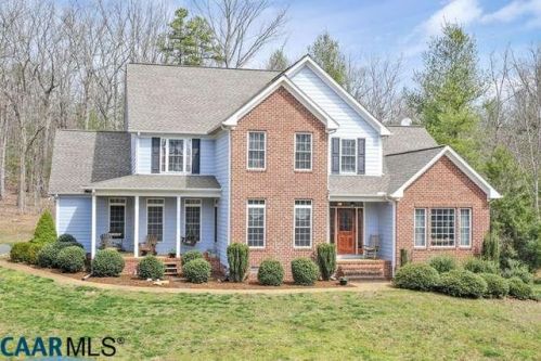 5333 Tanager Woods Dr, Earlysville, VA 22936-1873