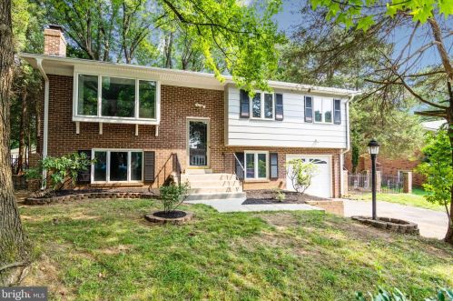 4304 Evergreen Dr, Woodbridge, VA 22193-2724