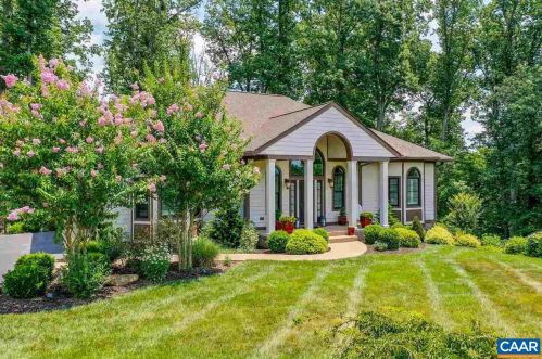 881 Carlyle Pl, Charlottesville, VA 22903-9202