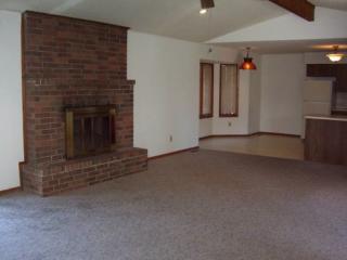 3215 Whiteside St, Springfield MO  65807-2143 exterior