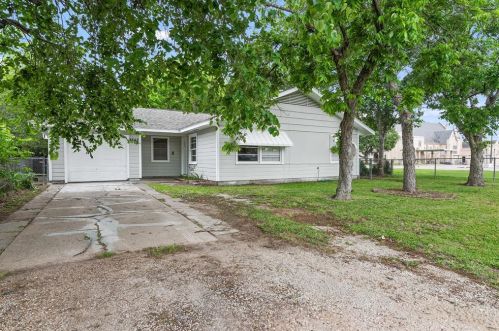 1313 James St, Richmond TX  77471-3161 exterior