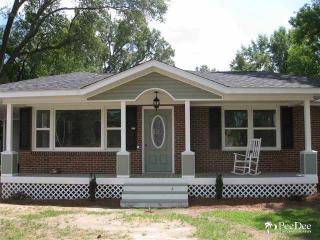 904 2nd Loop Rd, Florence, SC 29505-2828
