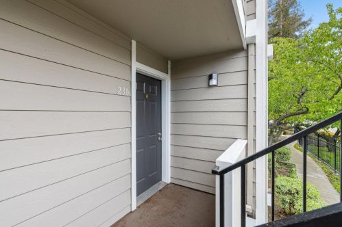 230 Stonegate Cir, San Jose, CA 95110-3530