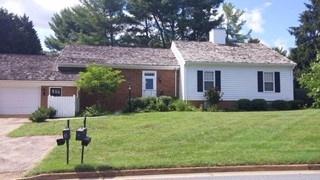 6 Ednam Village St, Charlottesville, VA 22903-4635