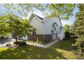 2701 Mallard Dr, Saint Paul MN  55125-3852 exterior