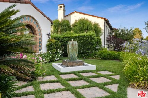 25541 Prado De Las Flores, Calabasas, CA 91302-3657