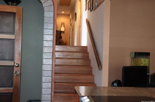 848 Kealahou St, Honolulu HI  96825-2943 exterior