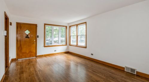 3836 Newland Ave, Chicago, IL 60634-2358