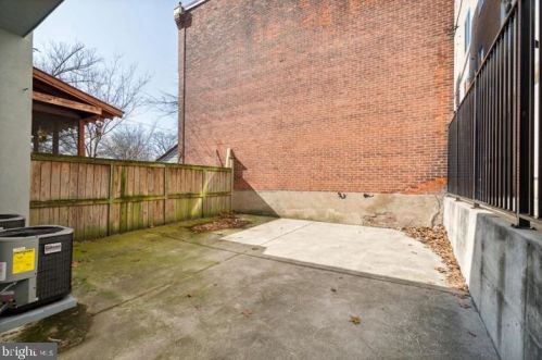 624 42 St, Philadelphia PA 19104-1468 exterior