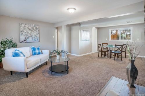 7373 Fremont Dr, Englewood CO  80112-1706 exterior