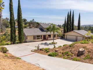 1337 Sunset Grove Rd, Fallbrook, CA 92028-8332