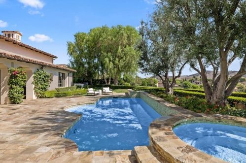 22 Black Falcon, Irvine CA  92603-0420 exterior