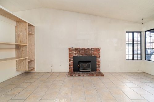 208 Oak Meadow Ln, Lake Nacimiento, CA 93446-4043