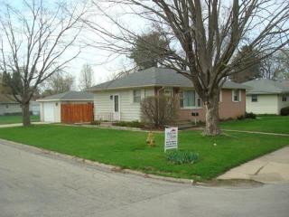 423 Glendale Ave, Rockford, IL 61108-1845