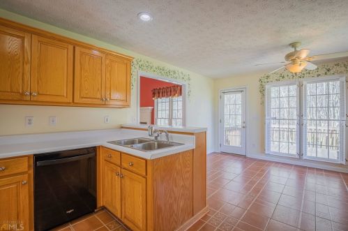 60 Monte Ln, Jefferson GA  30549-6904 exterior